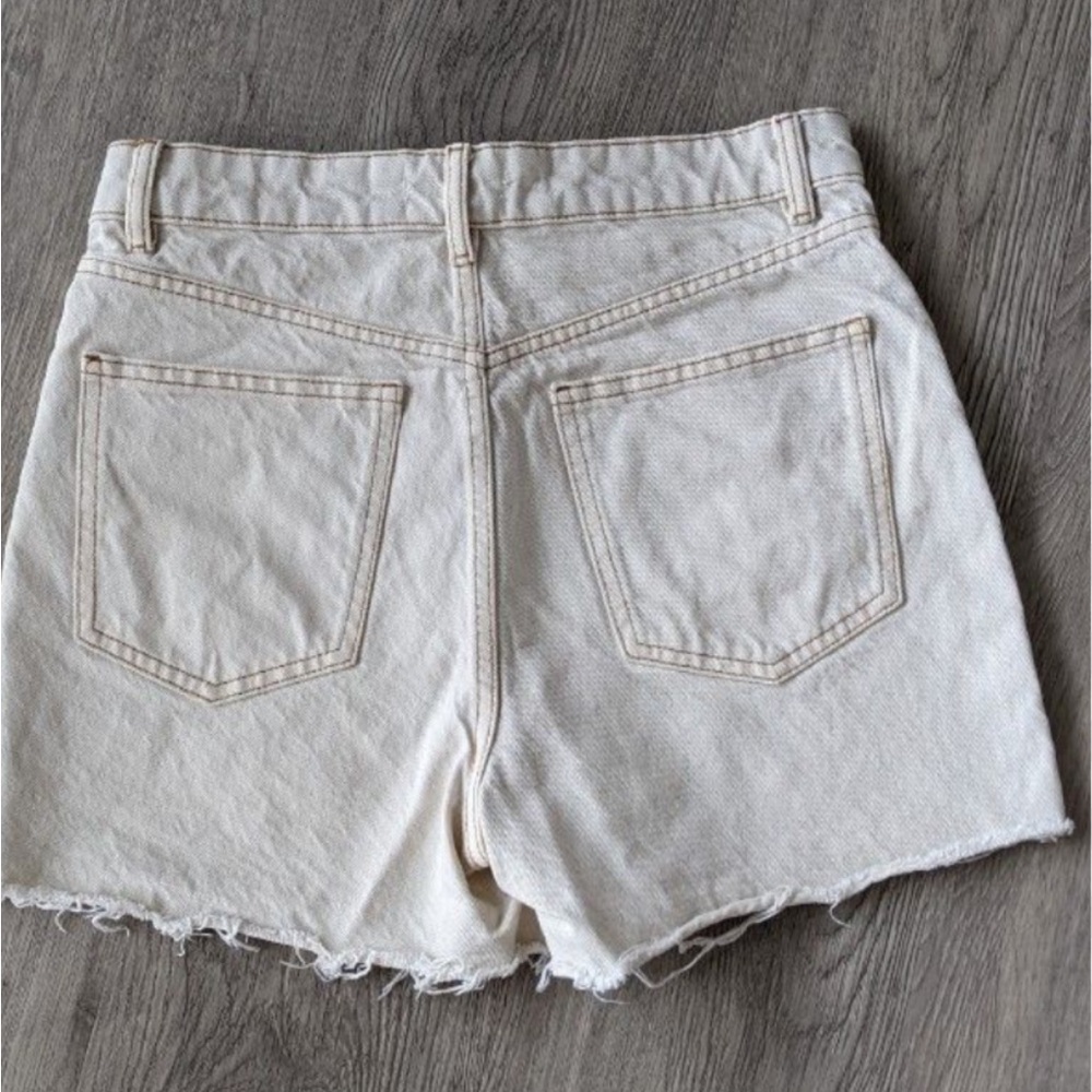 Zara shorts raw hem off white - Picture 2 of 3